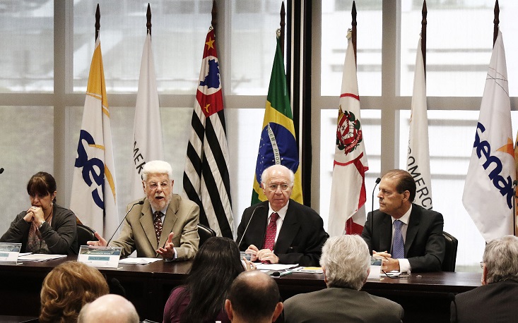 Ex-ministros defendem reformar a Previdência para evitar a insolvência do País Ex-ministros defendem reformar a Previdência para evitar a insolvência do País