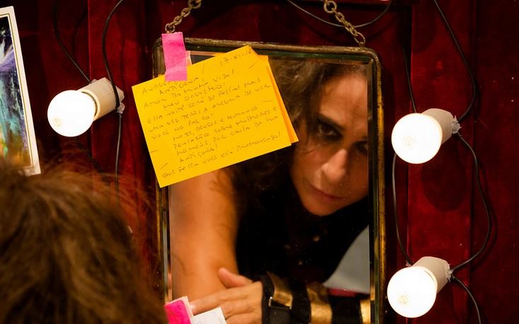“Antígona” entra no último fim de semana em cartaz no Teatro Raul Cortez “Antígona” entra no último fim de semana em cartaz no Teatro Raul Cortez