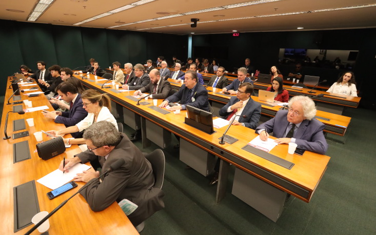 Debate tratou de trabalho, juros e produtividade