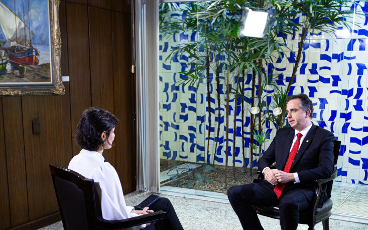 Mônica Sodré entrevista o presidente do Senado Mônica Sodré entrevista o presidente do Senado