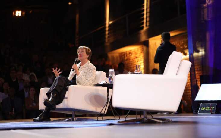 “Estamos vivendo um desastre construído — e podemos desmontá-lo”, afirma Sônia Bridi