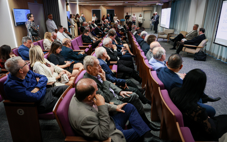 Conselho do Com&eacute;rcio Varejista debate os impactos da redu&ccedil;&atilde;o da jornada na sede da FecomercioSP (Cr&eacute;dito)