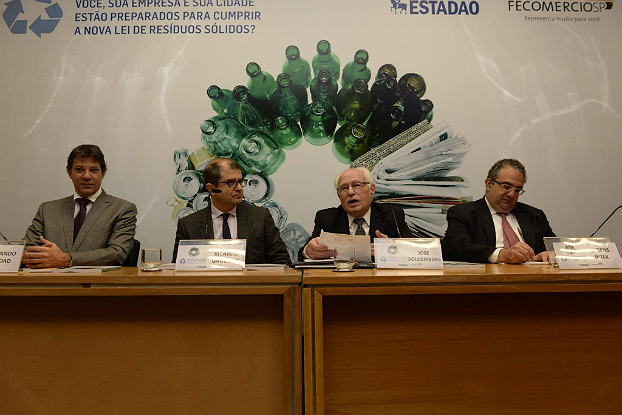 Semin&aacute;rio debate regras de com&eacute;rcio e log&iacute;stica reversa