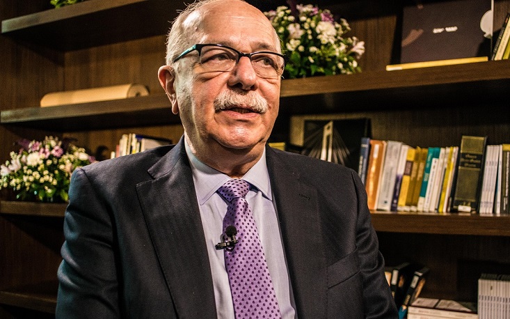 “A CLT já nasceu ultrapassada”, diz Hélio Zylberstajn “A CLT já nasceu ultrapassada”, diz Hélio Zylberstajn