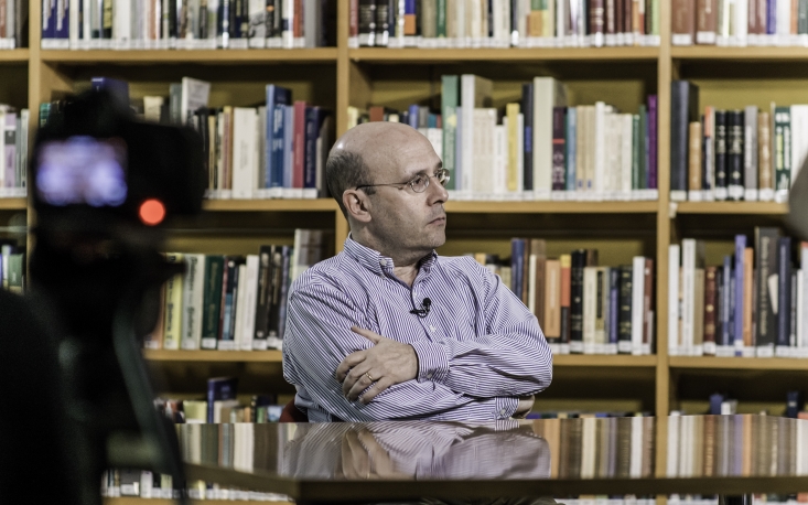 Partidos políticos estão em xeque, diz Sergio Fausto Partidos políticos estão em xeque, diz Sergio Fausto