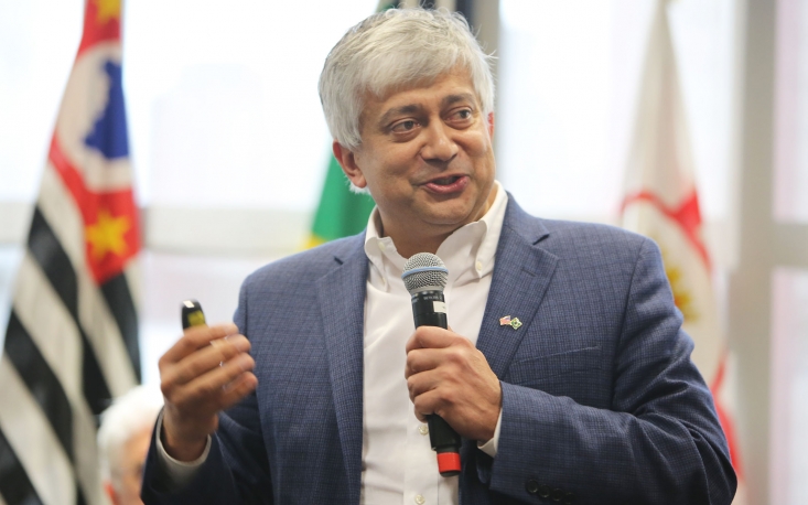 “Pequenas empresas têm boas condições para inovar”, afirma Hitendra Patel na FecomercioSP “Pequenas empresas têm boas condições para inovar”, afirma Hitendra Patel na FecomercioSP
