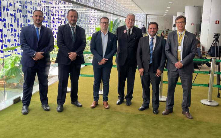 Comitiva do setor de Serviços leva ao Senado preocupação quanto ao aumento da carga tributária Comitiva do setor de Serviços leva ao Senado preocupação quanto ao aumento da carga tributária