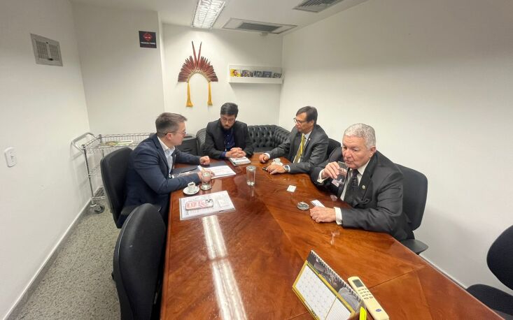 Comitiva do setor de Serviços leva ao Senado preocupação quanto ao aumento da carga tributária Comitiva do setor de Serviços leva ao Senado preocupação quanto ao aumento da carga tributária