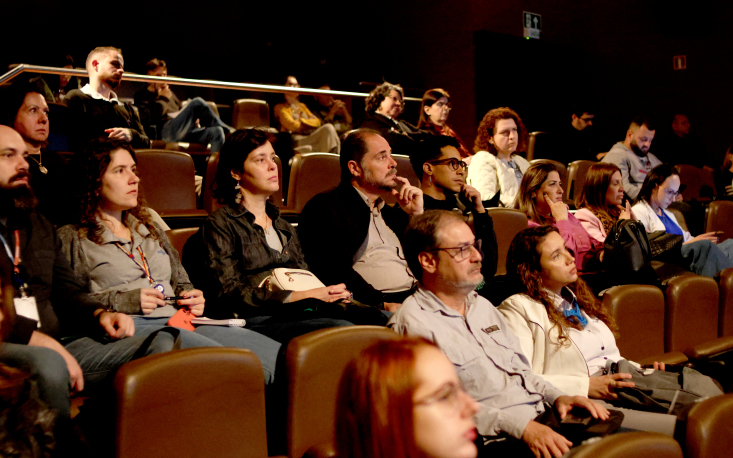 Empresários, estudantes, especialistas e imprensa participaram do encontro Empresários, estudantes, especialistas e imprensa participaram do encontro