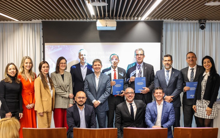 Entidades entregam propostas de segurança cibernética ao GSI Entidades entregam propostas de segurança cibernética ao GSI