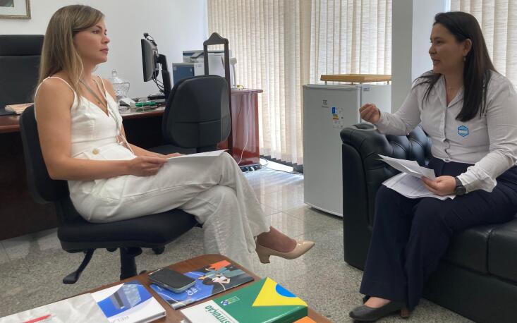 Sarina no gabinete da senadora Professora Dorinha (União/TO) Sarina no gabinete da senadora Professora Dorinha (União/TO)