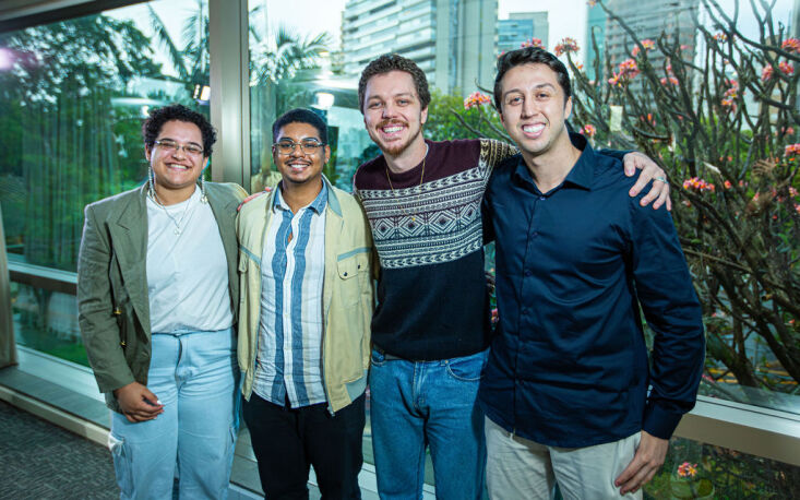 Educação política e juventude: novos olhares sobre participação e protagonismo na política Educação política e juventude: novos olhares sobre participação e protagonismo na política