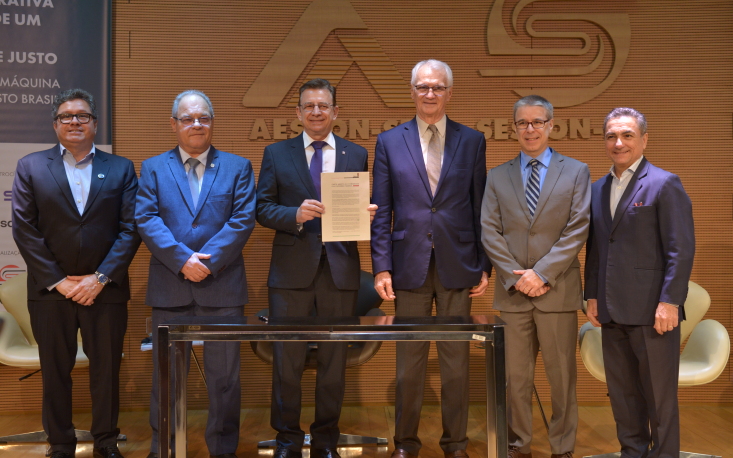 FecomercioSP convoca empresariado para assinar a carta aberta pela Reforma Administrativa FecomercioSP convoca empresariado para assinar a carta aberta pela Reforma Administrativa