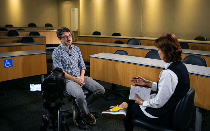 Thais Herédia entrevista Sérgio Lazzarini (Foto: UM BRASIL) Thais Herédia entrevista Sérgio Lazzarini (Foto: UM BRASIL)