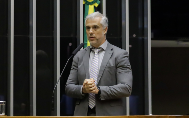 André Luiz Sacconato salienta que modernização não é ato contra servidor: trata-se de um avanço em prol do reconhecimento dos talentos André Luiz Sacconato salienta que modernização não é ato contra servidor: trata-se de um avanço em prol do reconhecimento dos talentos