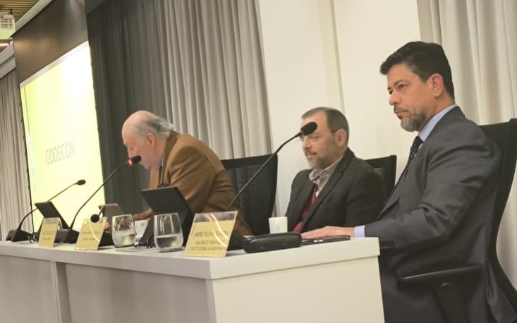 Oliveira apresenta suas contribuições para a modernização do processo administrativo (Foto: Divulgação/Codecon/SP)