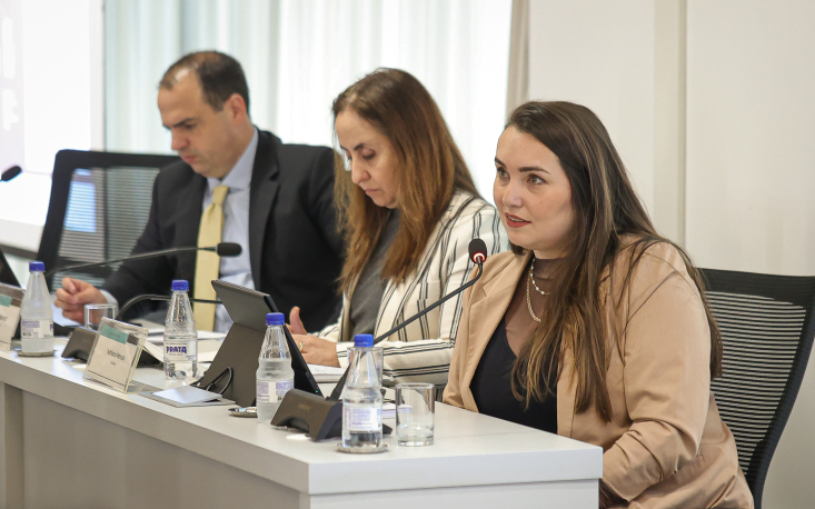 Caroline, da Dasa — multinacional brasileira focada em medicina diagnóstica —, destacou que um dos temores do setor é justamente o fato de o projeto classificar quase toda aplicação de IA na área como de alto risco.   Caroline, da Dasa — multinacional brasileira focada em medicina diagnóstica —, destacou que um dos temores do setor é justamente o fato de o projeto classificar quase toda aplicação de IA na área como de alto risco.