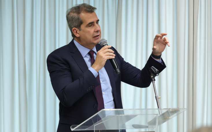 Eduardo Perez Salusse salienta a necessidade de uniformização de regras pelo Comitê Gestor do IBS. (Foto: Edilson Dias/FecomercioSP)