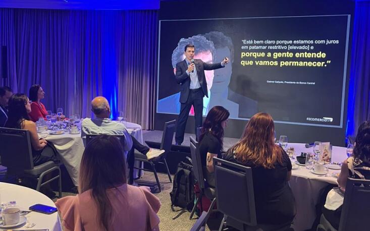 Durante evento, Guilherme Dietze apresenta dados da conjuntura nacional