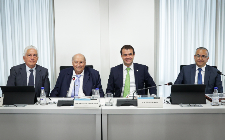 Conselho Superior de Direito debate propostas de ajustes &agrave; Constitui&ccedil;&atilde;o para restabelecer equil&iacute;brio institucional