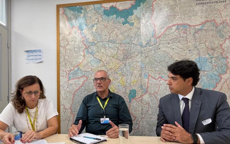 Assessores do vereador Ricardo Teixeira (Uni&atilde;o Brasil/SP), e presidente da C&acirc;mara Municipal, ressaltam a relev&acirc;ncia da contribui&ccedil;&atilde;o t&eacute;cnica da Federa&ccedil;&atilde;o (cr&eacute;dito: J&uacute;lia Carmona) 