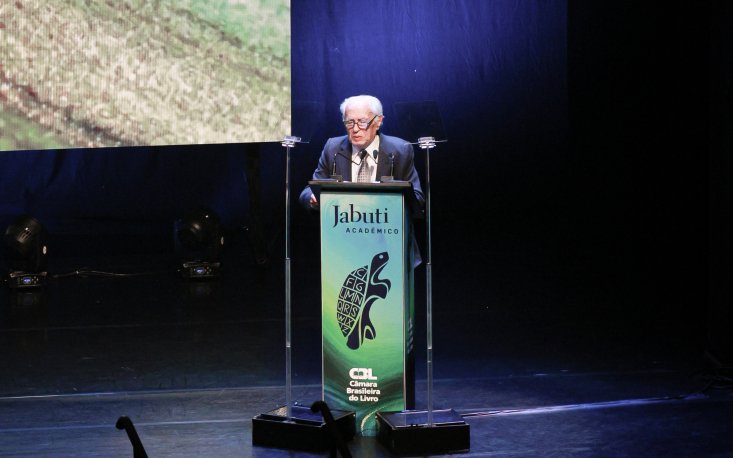 Refer&ecirc;ncia em energia e sustentabilidade, Goldemberg foi o grande homenageado da noite no Teatro S&eacute;rgio Cardoso, em S&atilde;o Paulo (fotos: Edilson Dias)