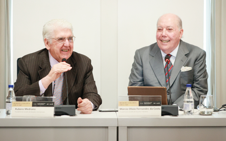 Rubens Medrano e M&aacute;rcio Ol&iacute;vio Fernandes da Costa realizam reuni&atilde;o conjunta. (Foto: Edilson Dias/FecomercioSP)